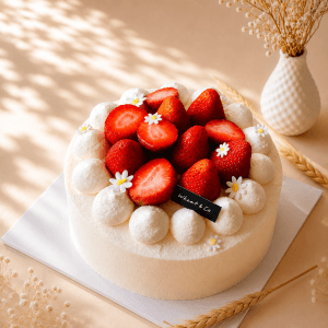 Fresh Cream Strawberry Cake